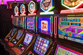 Koleksi permainan slot online terbaik di platform 99slf dengan tampilan futuristik